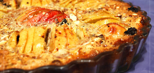 Пирог с яблоками и миндалем