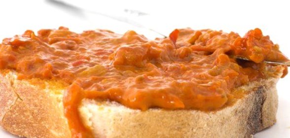 Соус из красных перцев с фетой