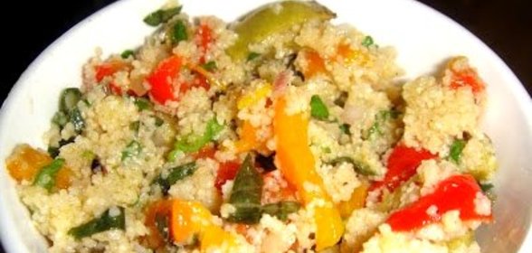 Салат с кускусом и овощами гриль