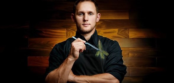 Блины на миндальной муке с кокосовым молоком и малиной от Михаила Симагина