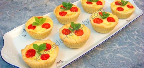 Закусочные кексы со сметанной начинкой