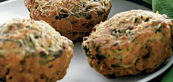 Шпинатные маффины с сыром и мускатом