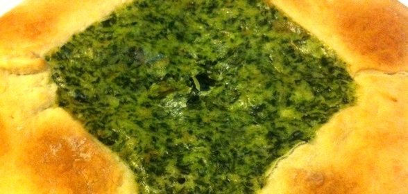 Пирог со шпинатом и сливочным сыром