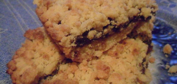 Манный пирог с финиками