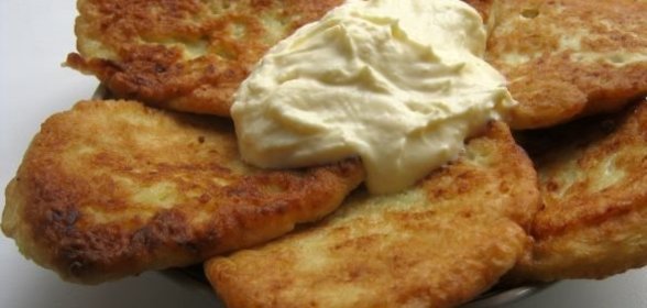 Пирожные с изюмом