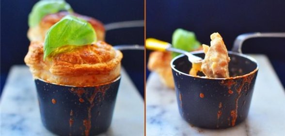 Жюльен из красного окуня с крышечками из слоеного теста