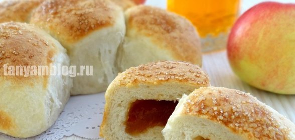 Постные булочки с яблочным повидлом
