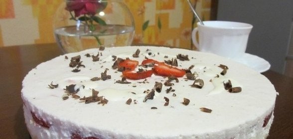 Чизкейк с клубникой