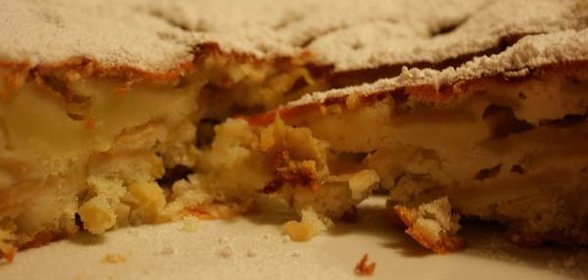 Шарлотка яблочная