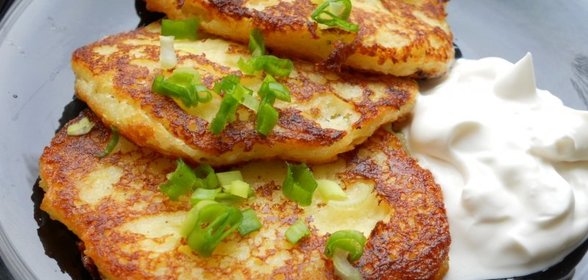 Картофельные оладьи с сыром