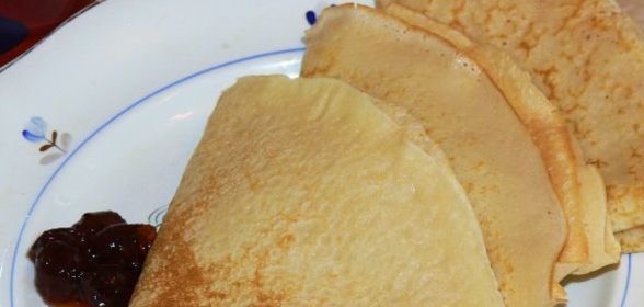Пицца с морепродуктами и грибами