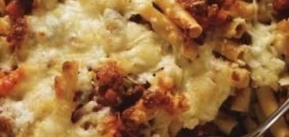 Паста, запеченная с мясным соусом
