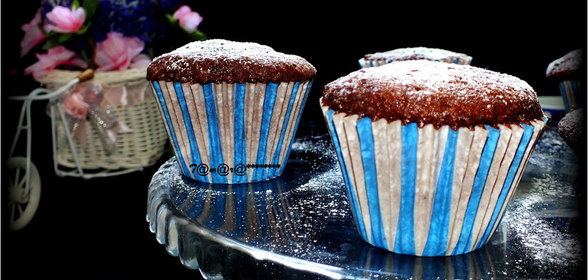 Низкокалорийный шоколадный кекс за 1 минуту