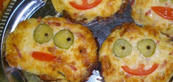 Свинина запеченная «Смайлики»