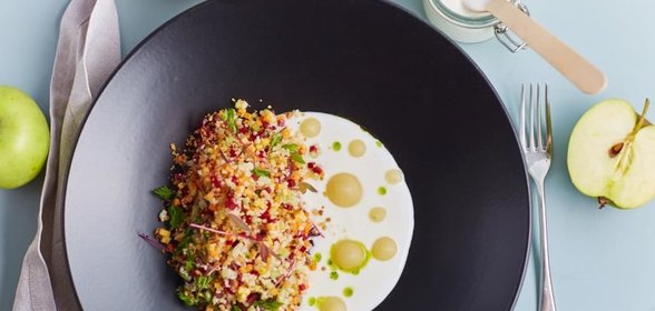 Салат из хрустящих овощей с кус-кусом