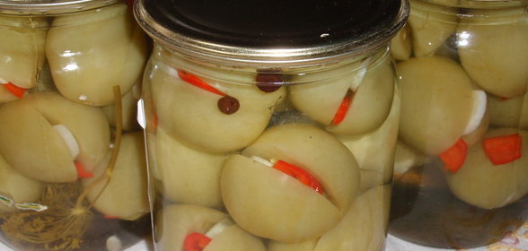 Зеленые помидоры маринованные