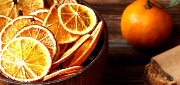 Сушеные апельсины с гвоздикой