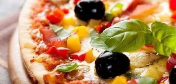 Барабулька, жаренная на решетке с маслом и лимоном
