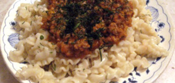 Макароны с мясным соусом