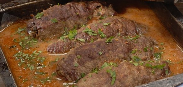 Рулетики из говядины с острой начинкой