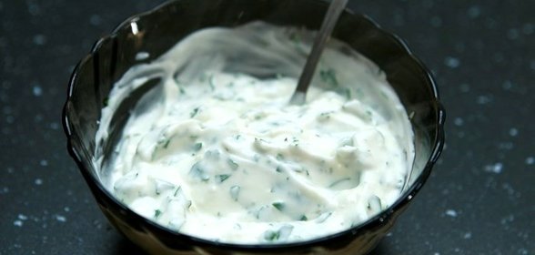 Сметанно-чесночный соус