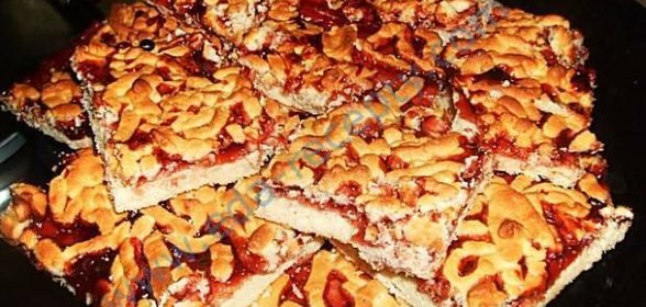 Песочный пирог с вареньем