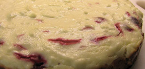 Пирог с творогом и вишней