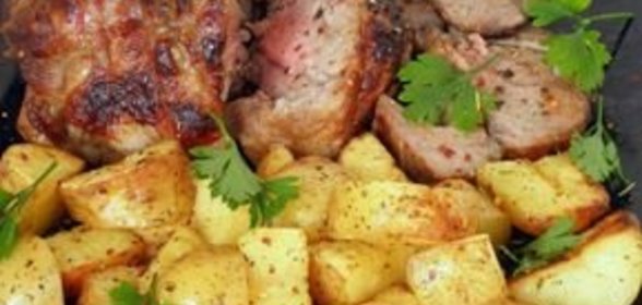 Roast Lamb с печеной картошкой