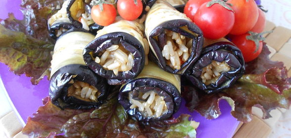 Баклажановые рулетики