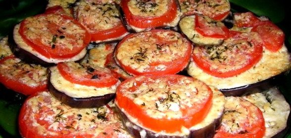 Баклажаны с помидорами в духовке