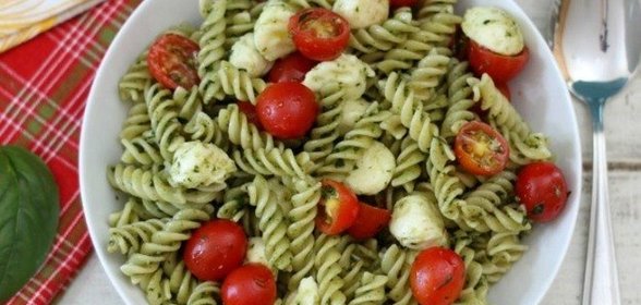 Паста с соусом песто