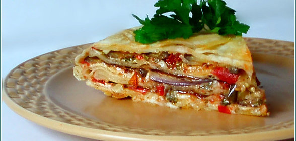 Слоеный пирог с баклажанами и сыром