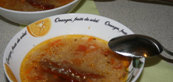 Овощной суп с кускусом и вялеными помидорами