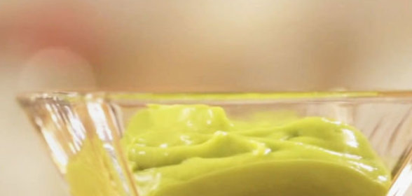 Соус из авокадо и васаби