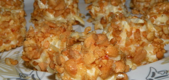 Сырные шарики в орешках