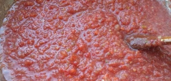 Соус из желтков с хреном