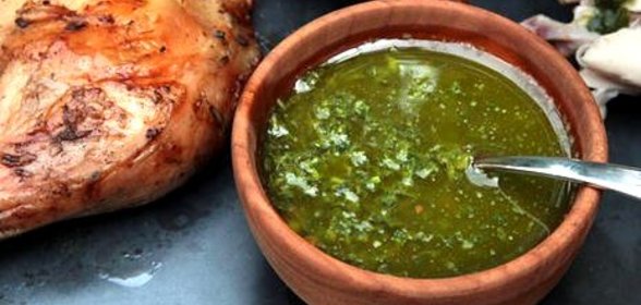 Аргентинский соус чимичурри (chimichurri)