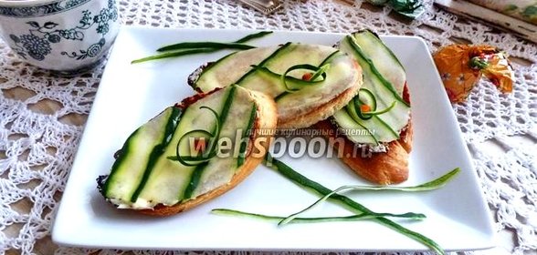 Бутерброд с огурцом по-английский