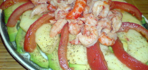 Раки на яблочно-авокадовом карпаччо