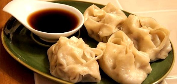 Манты с консервированными грибами