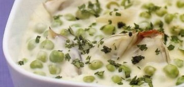 Соус из зеленого горошка и жемчужного лука