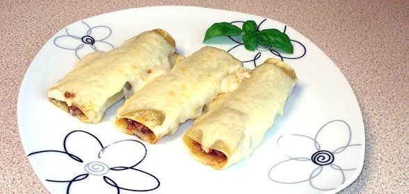 Каннеллони под соусом Бешамель