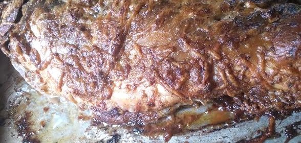 Золотой карп запеченный с чесноком и песто