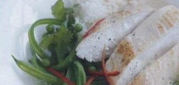 Сметанный соус с клубникой