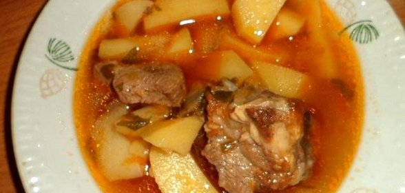 Пикантный соус из говяжьих ребрышек