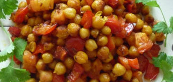 Жареный турецкий горошек с болгарским перцем