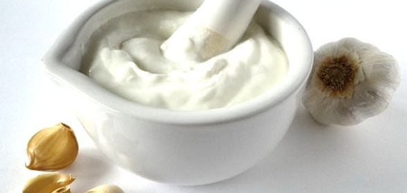 Молочно-чесночный соус