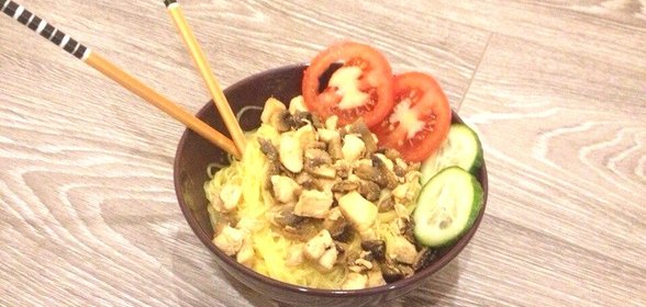 Фунчоза с курицей и грибами