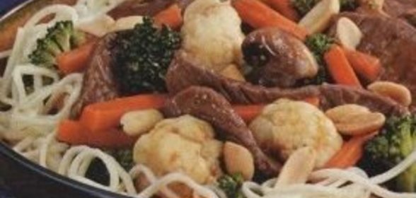 Соус из мяса и овощей по-тайски