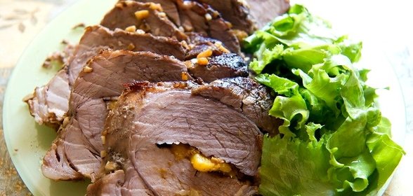 Свинина с персиками